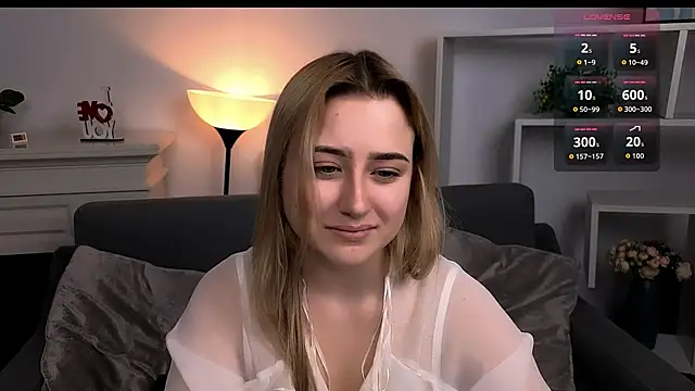 Lulu   Moon online show from 03/11/26, 09:42