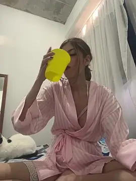 AlessiaLuxx online show from 05/28/26, 10:26