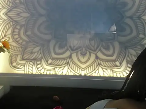 Liisaa Kiss online show from 10/24/25, 03:11