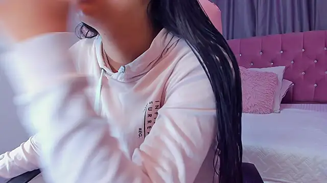 Briseida-White online show from 11/29/25, 11:54