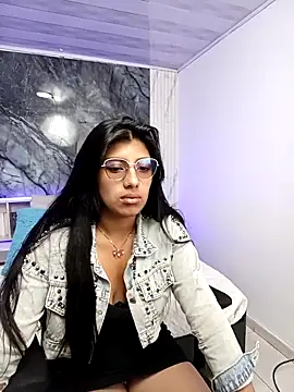 Briseida-White online show from 10/20/25, 01:33