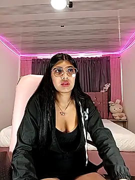 Briseida-White online show from 10/12/25, 07:26