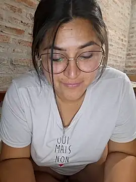 morenalatinaa online show from 04/01/26, 08:04