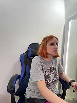 Adeline 1 online show from 11/12/25, 09:29