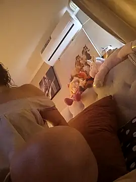 Ambika beauty online show from 12/21/25, 10:06