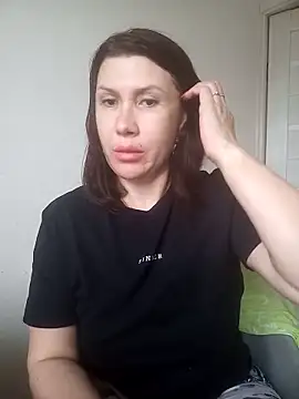 Ambika beauty online show from 04/18/26, 01:13