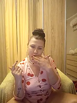 Ambika beauty online show from 11/12/25, 08:45