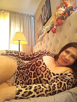 Ambika beauty online show from 03/15/26, 01:51