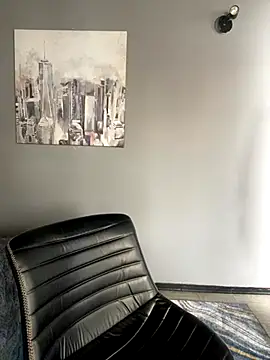 LunaMoore Pink online show from 10/31/25, 12:35