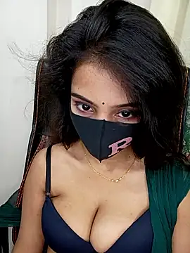 Snapshot of Sexy-jara2 chatting on 10/15/25, 01:52 Sexy-jara2 online show from 10/15/25, 01:52