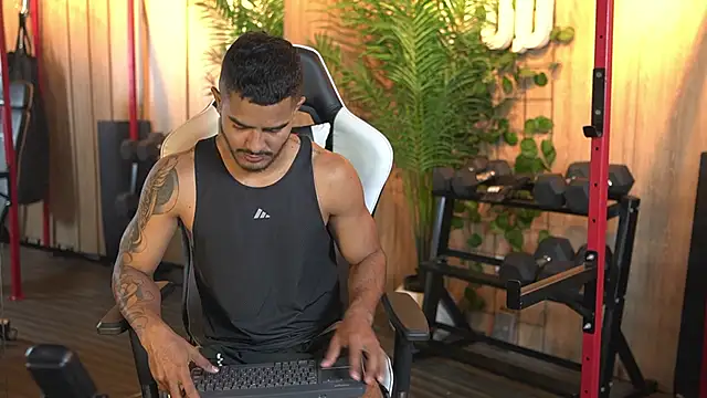 Reik Vonn online show from 12/22/25, 12:16