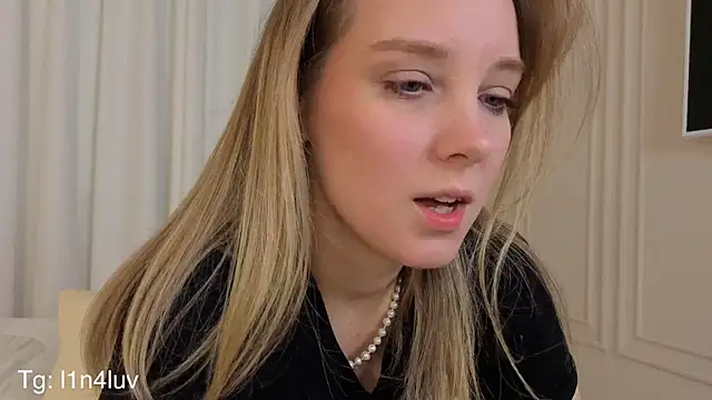 AIicaparkerc online show from 11/16/25, 09:30