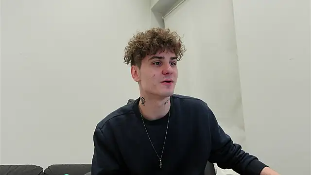 Snapshot of Nick_Phillip chatting on 11/15/25, 01:59 Nick Phillip online show from 11/15/25, 01:59