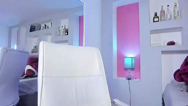 HollyPeach online show from 04/03/26, 01:17