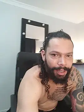 AlukardBig online show from 11/08/25, 01:14