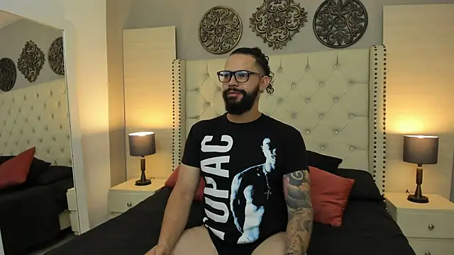 AlukardBig online show from 10/18/25, 09:06