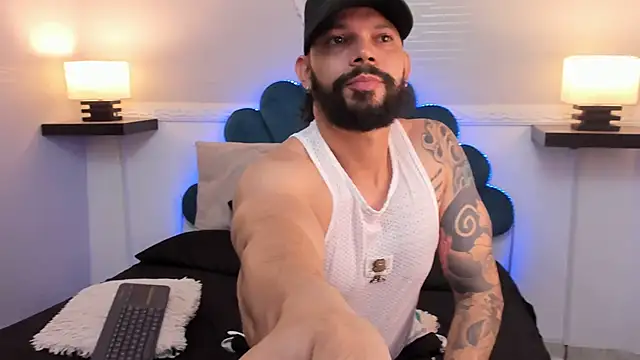 AlukardBig online show from 11/13/25, 01:04