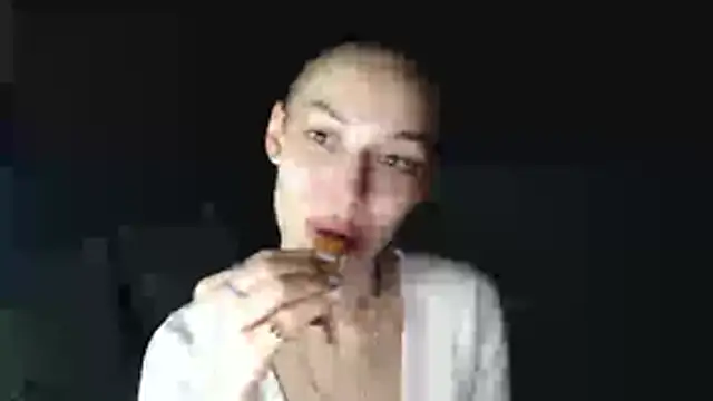 Daphne Darkthorn online show from 11/04/25, 06:11