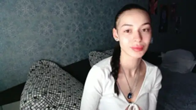 Daphne Darkthorn online show from 11/10/25, 03:00