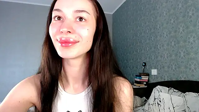 Snapshot of Daphne_Darkthorn chatting on 01/11/26, 05:42 Daphne Darkthorn online show from 01/11/26, 05:42