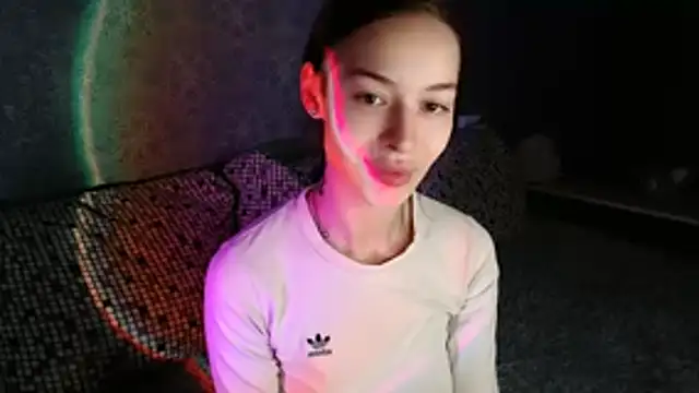 Daphne Darkthorn online show from 11/14/25, 02:32