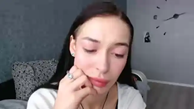 Daphne Darkthorn online show from 11/02/25, 10:20