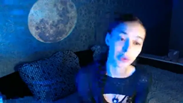 Daphne Darkthorn online show from 11/13/25, 07:29