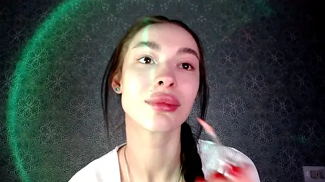 Snapshot of Daphne_Darkthorn chatting on 01/19/26, 02:15 Daphne Darkthorn online show from 01/19/26, 02:15