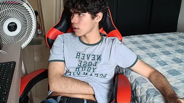 Im Camii online show from 11/10/25, 07:08