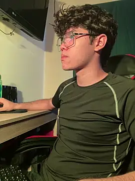 Im Camii online show from 12/20/25, 08:33