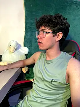 Im Camii online show from 10/12/25, 05:36