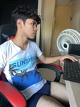 Im Camii online show from 11/27/25, 06:19