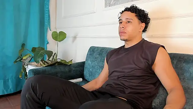 Snapshot of Adrian_Volt chatting on 01/11/26, 03:02 Adrian Volt online show from 01/11/26, 03:02