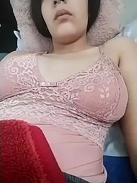 Thaila-Aurora online show from 10/27/25, 06:42