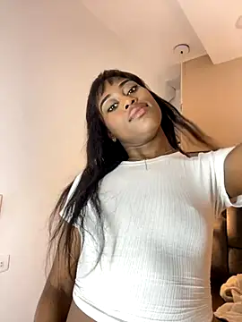 SofiRuiz  online show from 10/25/25, 02:55