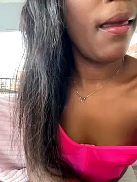 SofiRuiz  online show from 11/02/25, 10:26