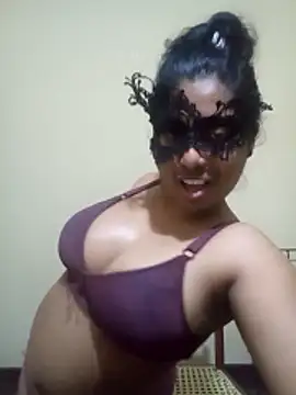Expose Queen online show from 03/04/26, 05:53