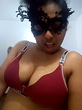 Expose Queen online show from 05/22/26, 06:50