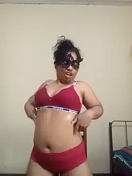 Expose Queen online show from 03/22/26, 10:17