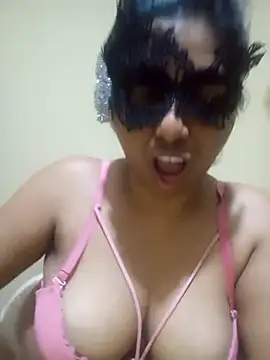 Expose Queen online show from 02/04/26, 06:03