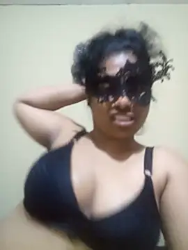 Expose Queen online show from 02/17/26, 06:49