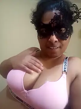 Expose Queen online show from 03/27/26, 06:11