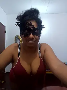 Expose Queen online show from 04/14/26, 05:29