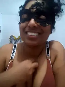 Expose Queen online show from 05/24/26, 06:19