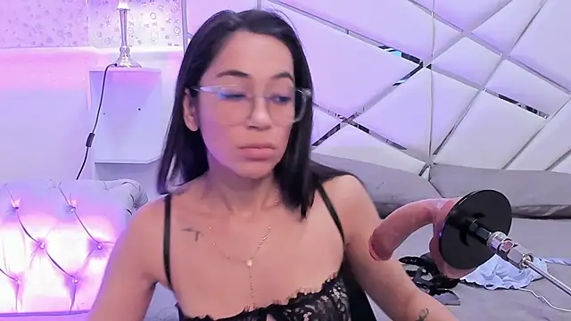 GabbiePrice online show from 05/11/26, 11:33