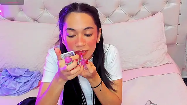 GabbiePrice online show from 10/23/25, 11:20