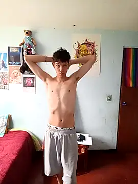 heyy noah11 online show from 10/13/25, 06:42