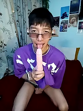 heyy noah11 online show from 10/18/25, 01:07