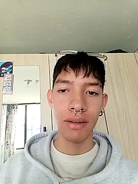 heyy noah11 online show from 10/19/25, 08:33