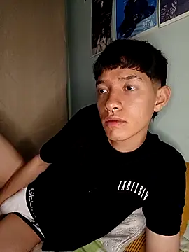 heyy noah11 online show from 04/15/26, 01:44